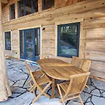 Eveningwood - Dtv 5 Sterne Luxus Huettenparadies, Blockhaus Nyaraló Heimbuchenthal