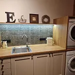 Eveningwood - Dtv 5 Sterne Luxus Huettenparadies, Blockhaus Nyaraló