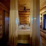 Eveningwood - Dtv 5 Sterne Luxus Huettenparadies, Blockhaus Nyaraló *
