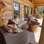 Eveningwood - Dtv 5 Sterne Luxus Huettenparadies, Blockhaus
